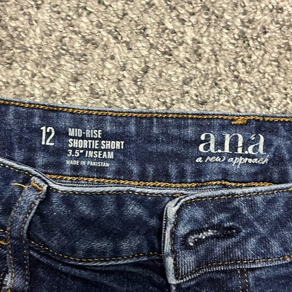 a.n.a Women's Dark Blue Jean Shorts - Picture 3 of 3